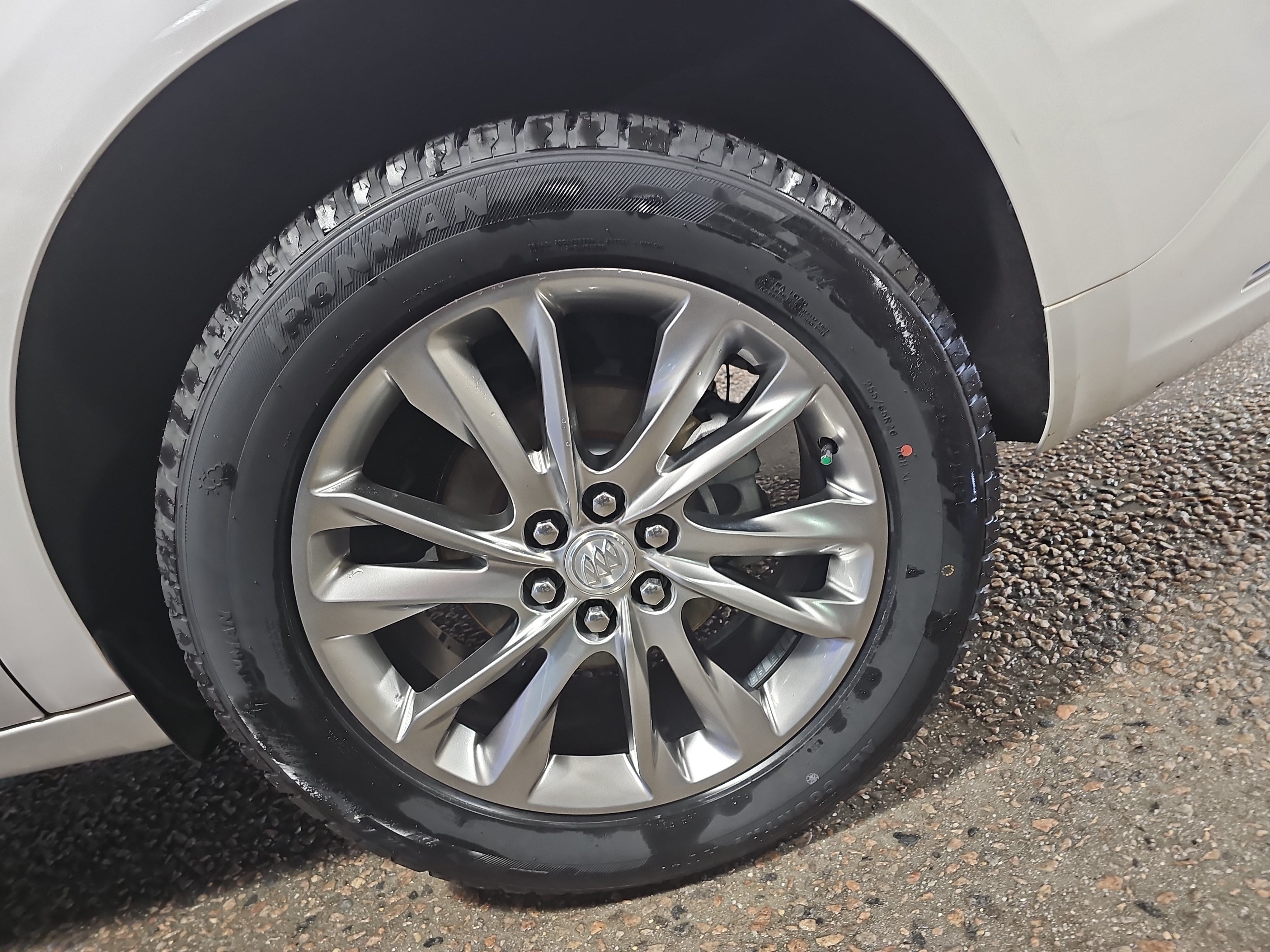 Used 2022 Buick Enclave Avenir w/ Avenir Technology Package FWD image 36