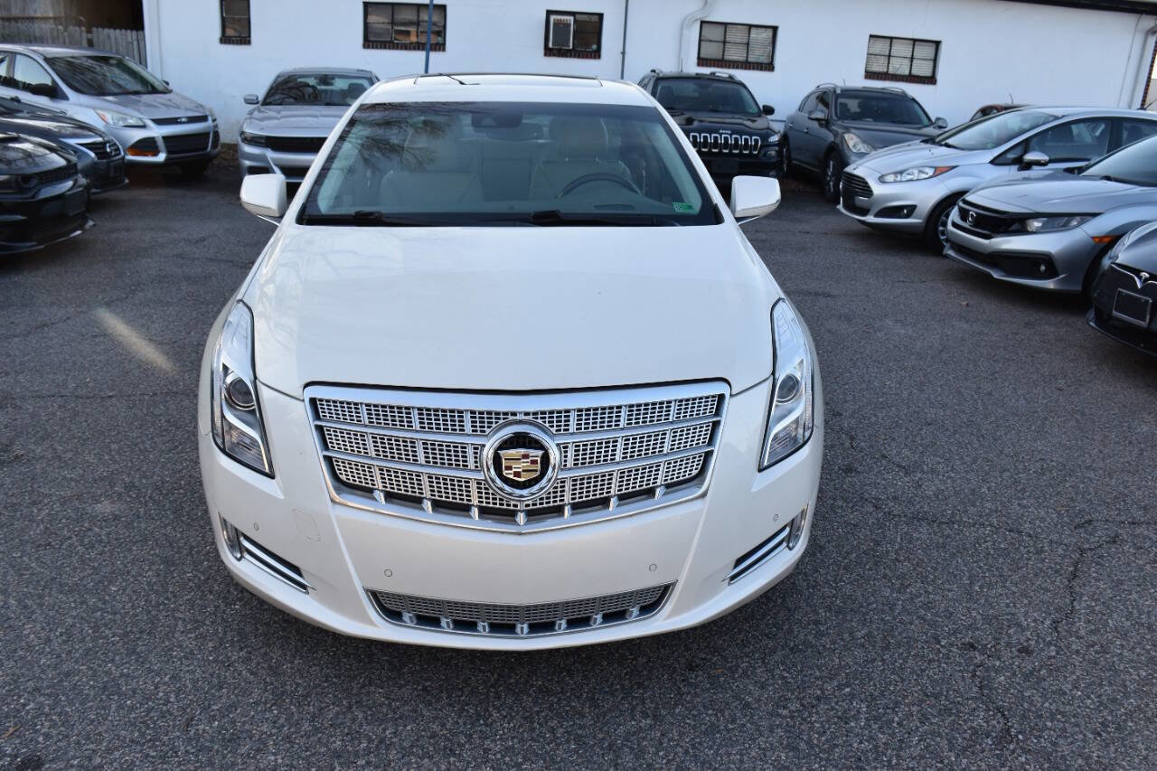 Used 2013 Cadillac XTS Platinum image 10