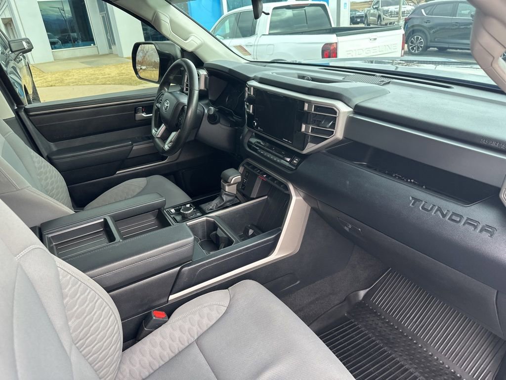 Used 2022 Toyota Tundra SR5 w/ SR5 Convenience Package image 28