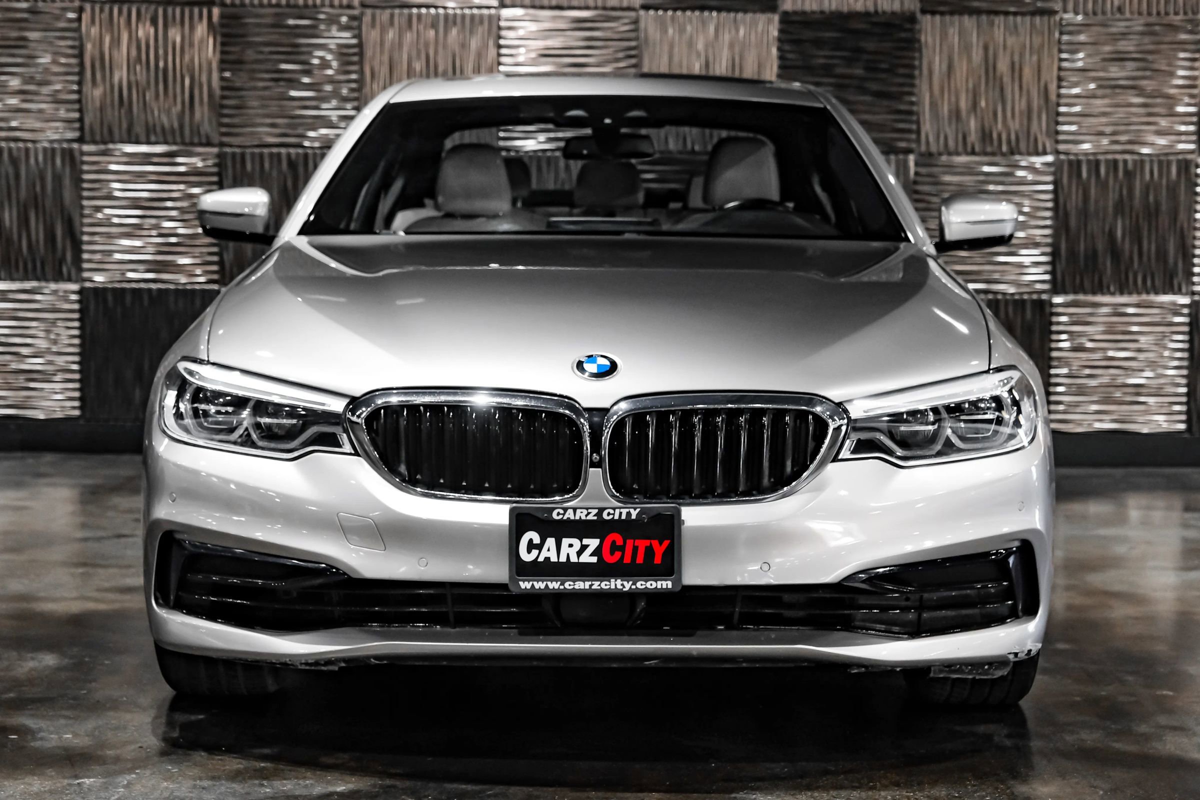 Used 2019 BMW 540i xDrive AWD/4WD image 6