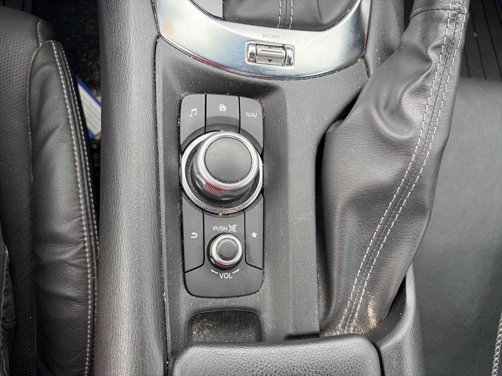 Used 2020 MAZDA MX-5 Miata RF Grand Touring RWD image 19