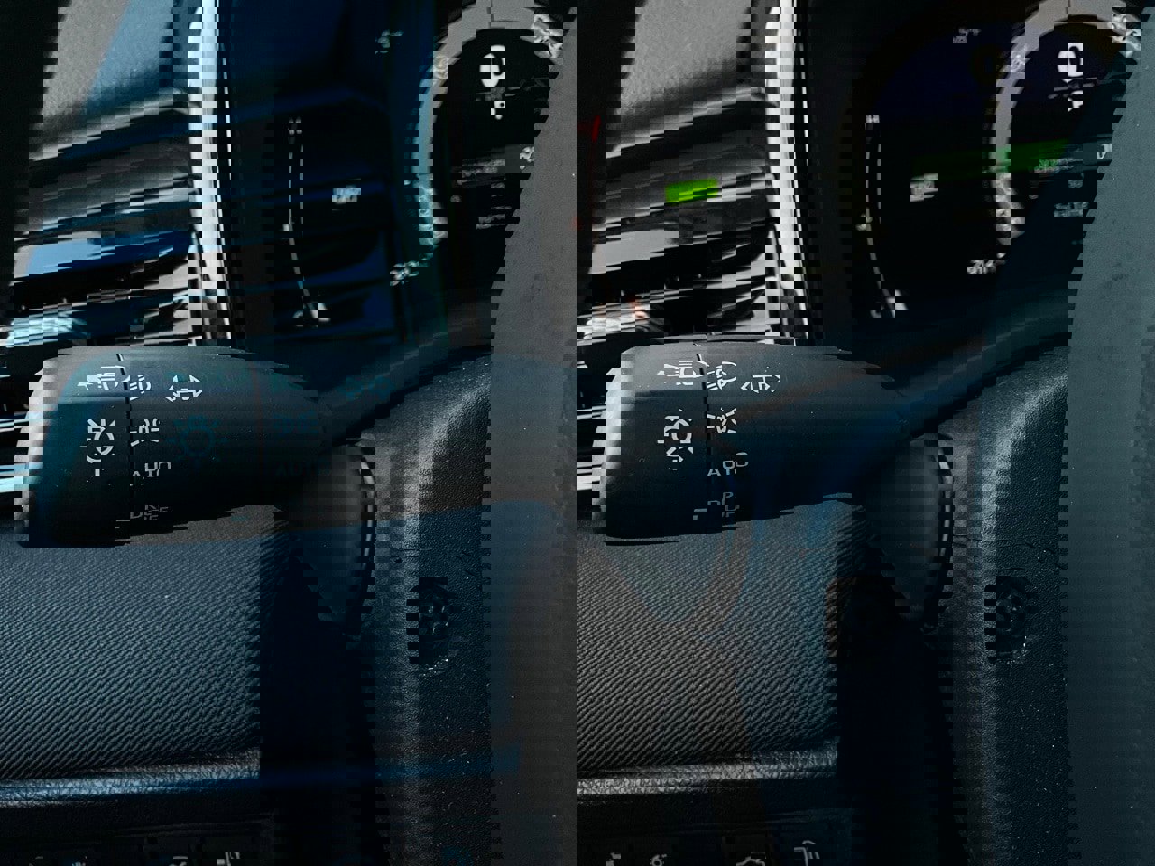 Used 2025 Toyota Camry LE image 34