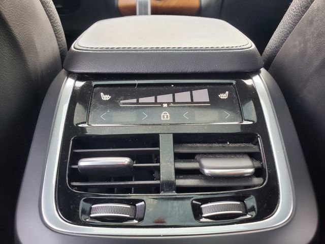 Certified 2023 Volvo XC90 T8 Plus w/ Protection Package Premier image 30
