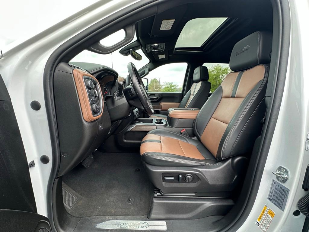 Used 2022 Chevrolet Silverado 3500 High Country AWD/4WD image 2