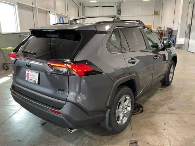 Used 2025 Toyota RAV4 XLE AWD/4WD image 6