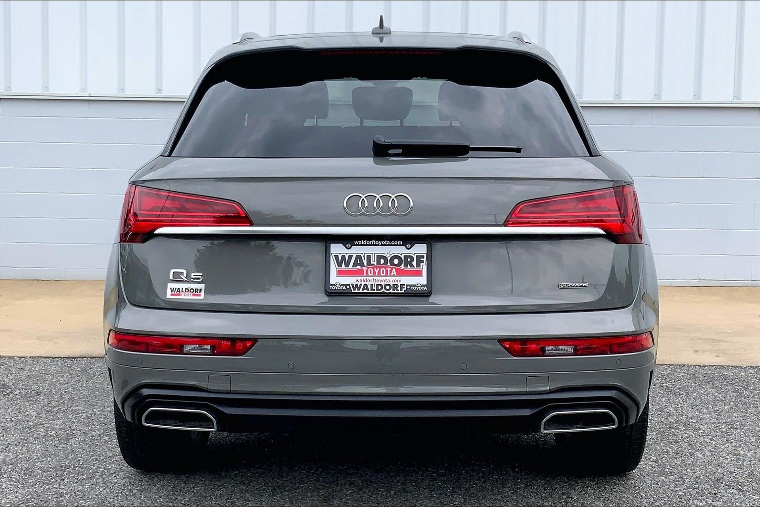 Used 2023 Audi Q5 2.0T Premium Plus w/ Premium Plus Package AWD/4WD image 5