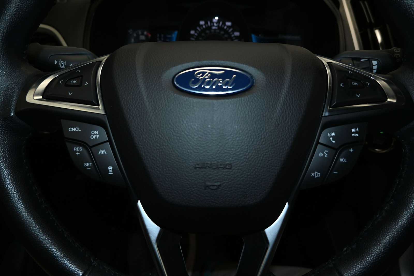 Used 2023 Ford Edge SEL AWD/4WD image 12