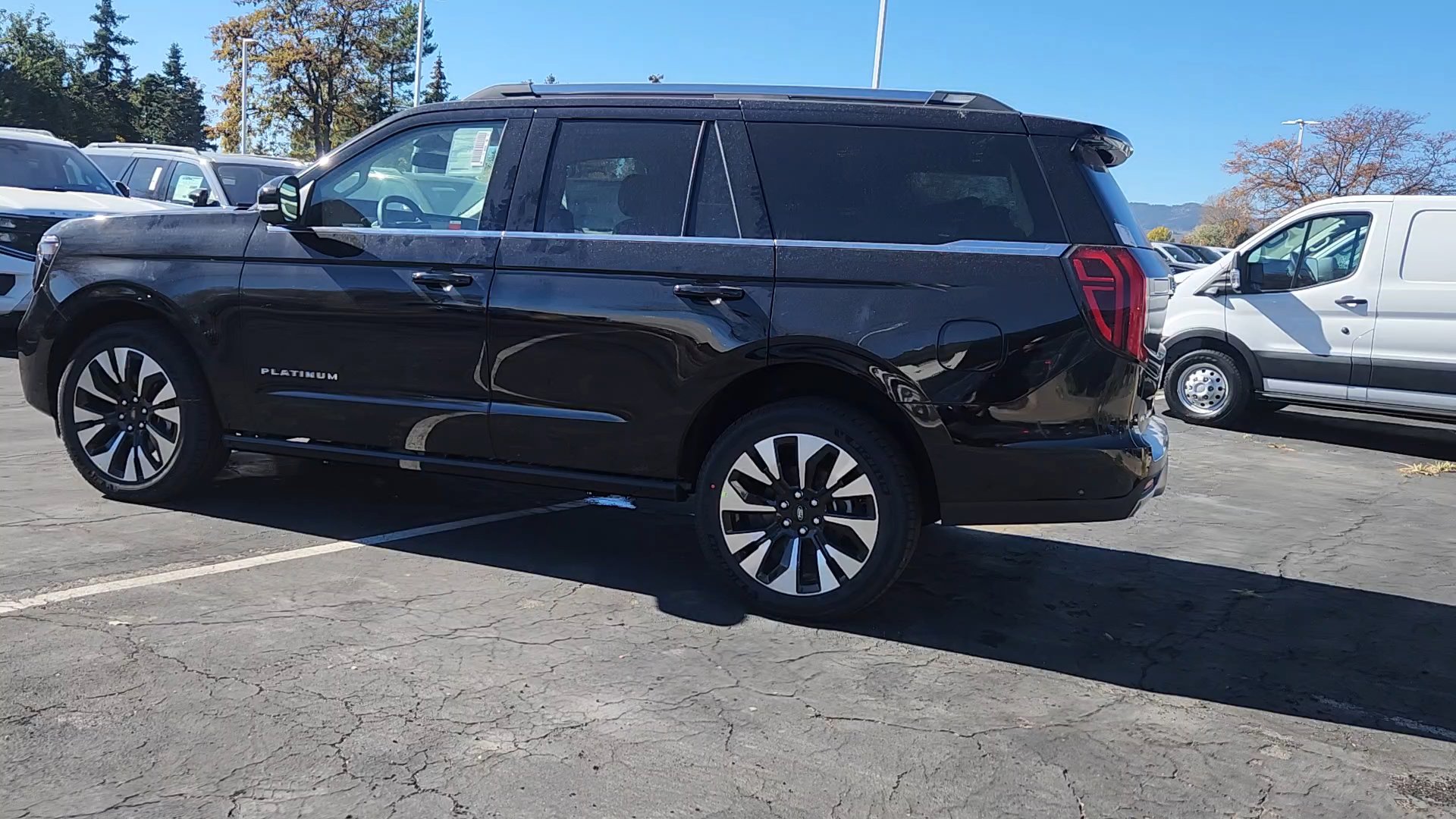 New 2025 Ford Expedition Platinum w/ Platinum Ultimate Package AWD/4WD image 4