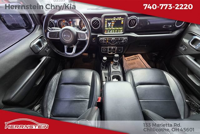 Used 2022 Jeep Wrangler Unlimited Sahara AWD/4WD image 12