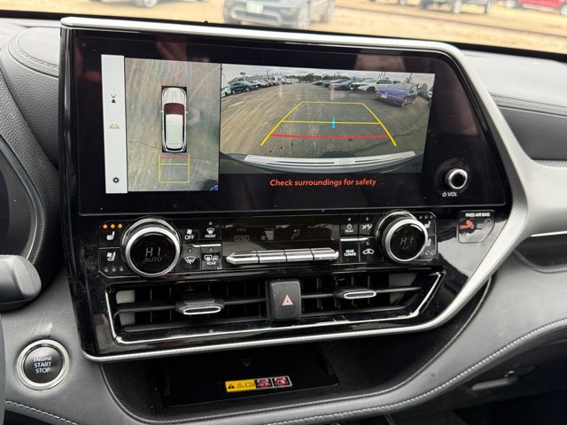 Used 2025 Toyota Highlander Platinum image 20