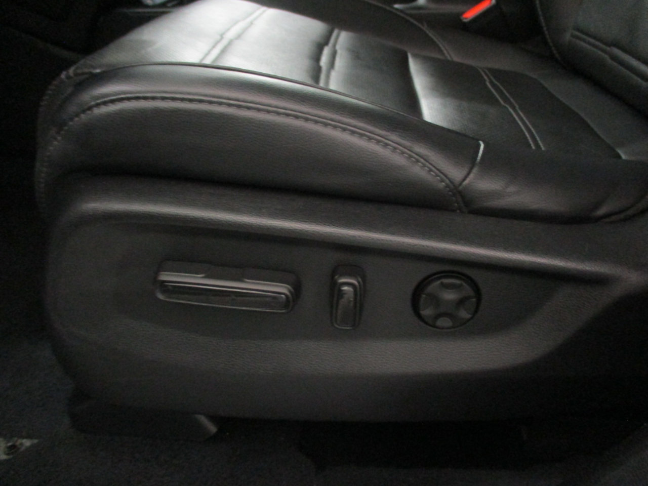 Used 2022 Honda CR-V EX-L image 19