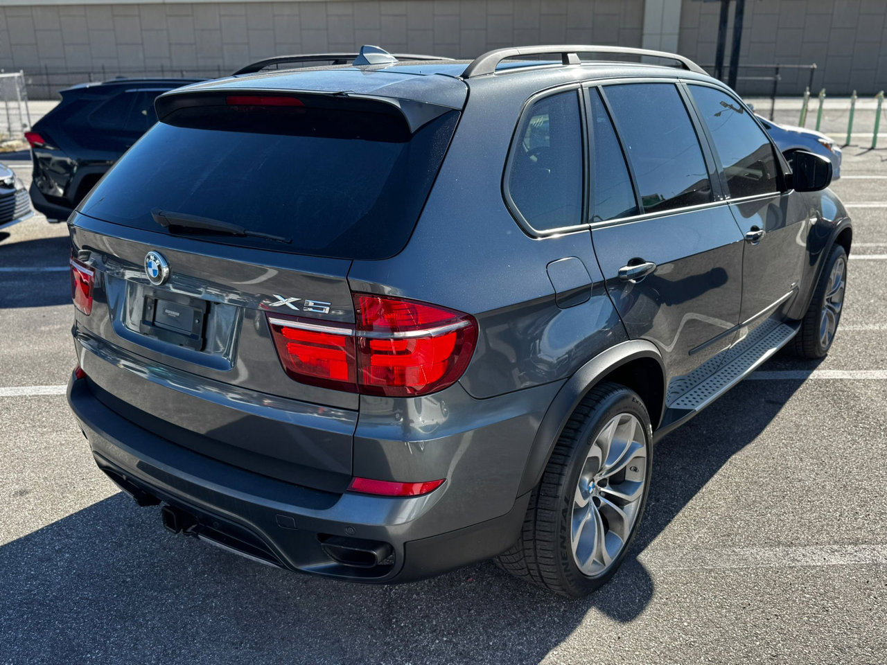 Used 2012 BMW X5 xDrive50i image 5
