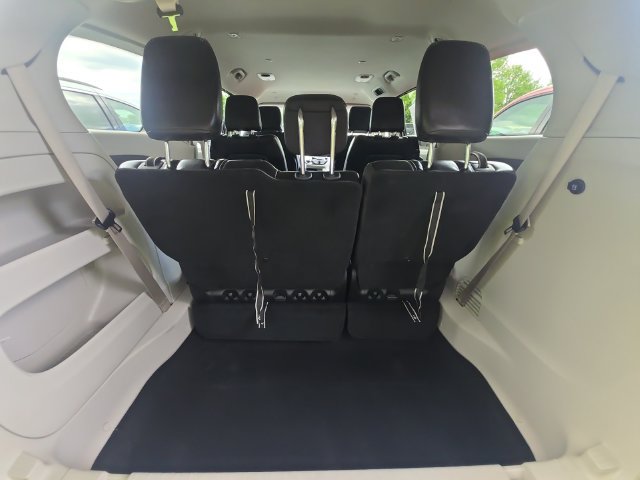 Used 2024 Chrysler Pacifica Touring-L FWD image 14
