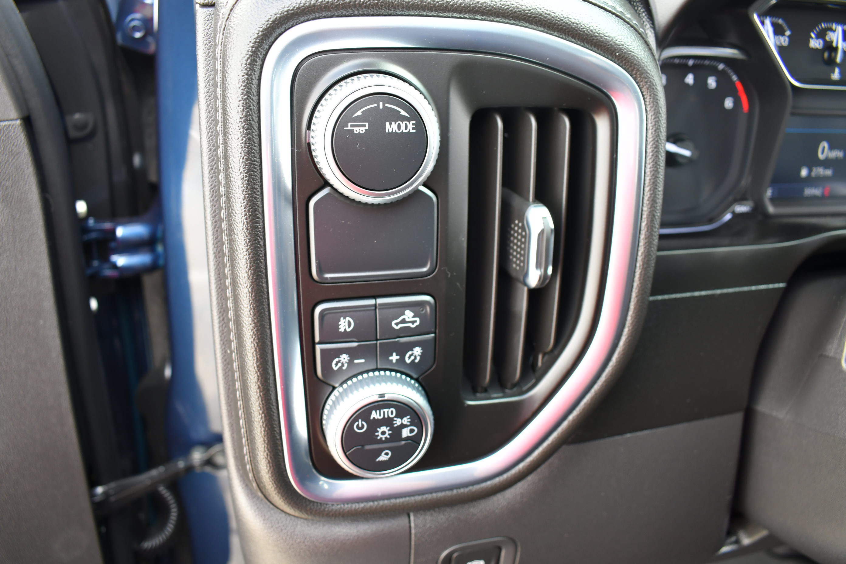 Used 2020 GMC Sierra 1500 SLT w/ Driver Alert Package I RWD image 14