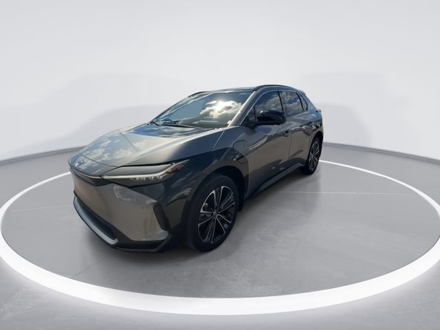 Used 2024 Toyota bZ4X AWD image 4