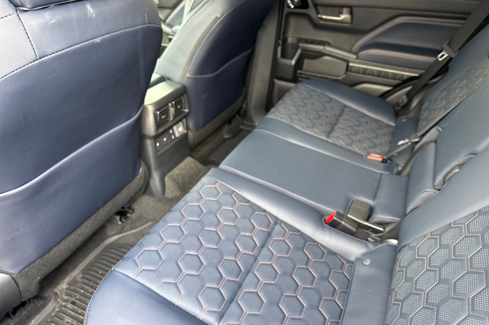 New 2026 Toyota 4Runner Platinum image 11