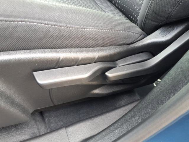 Used 2025 Chevrolet Equinox LT w/ Safety and Technology Package AWD/4WD image 12