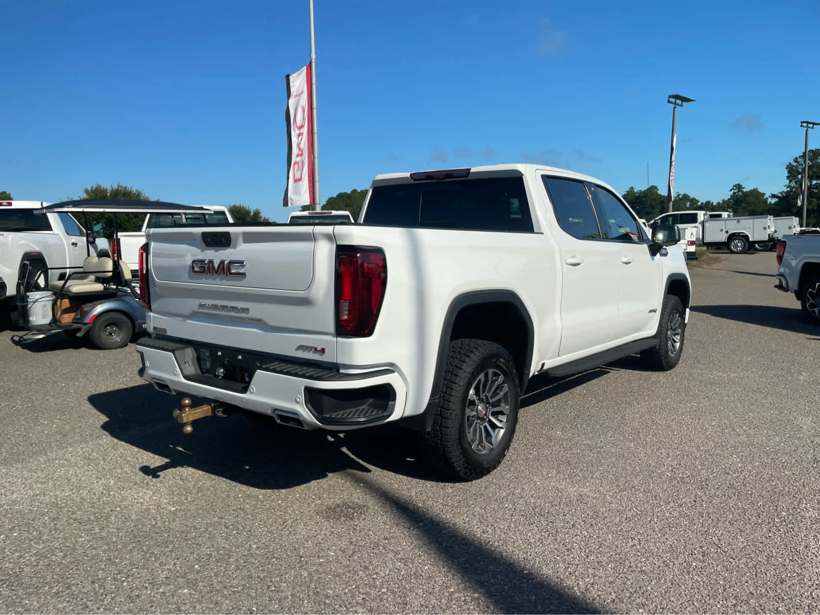 Used 2023 GMC Sierra 1500 AT4 w/ AT4 Premium Package AWD/4WD image 5
