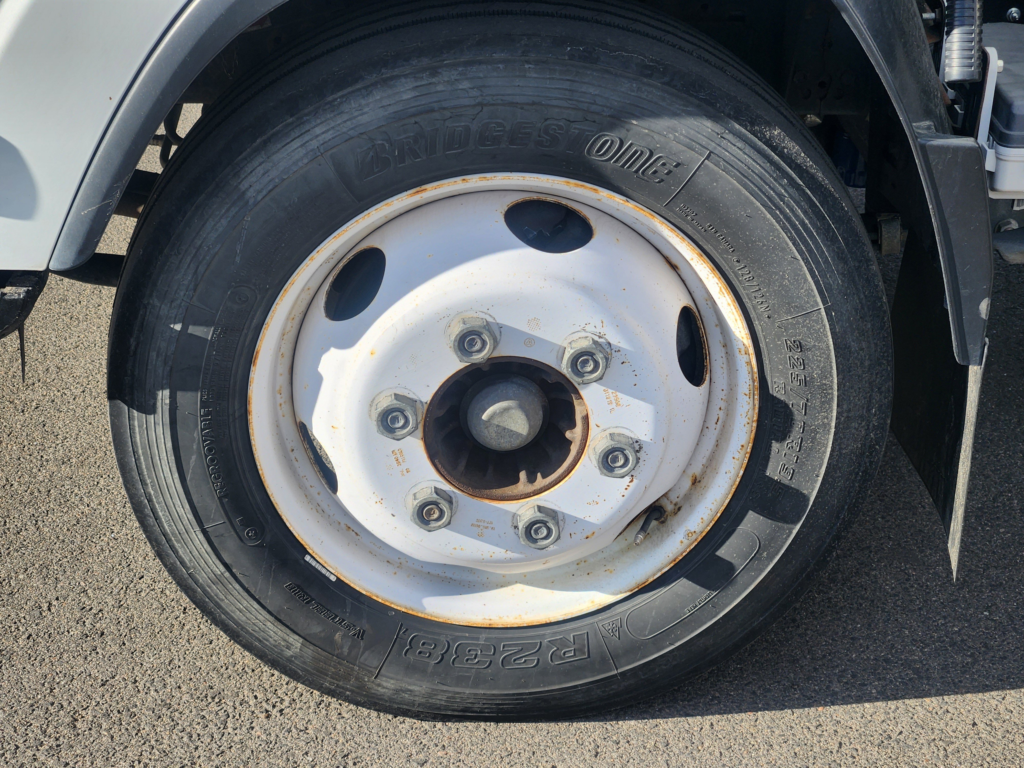 Used 2019 Isuzu NPR image 7