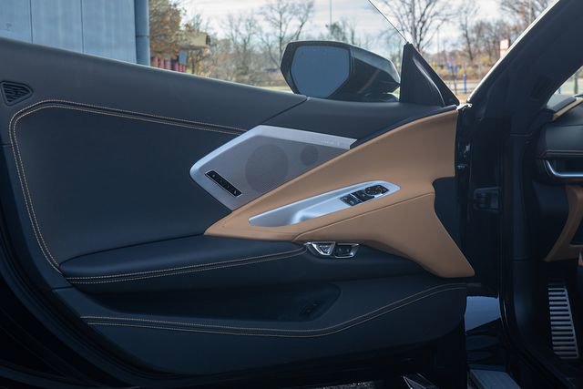 Used 2023 Chevrolet Corvette Stingray Premium Cpe w/ Z51 Performance Package image 11