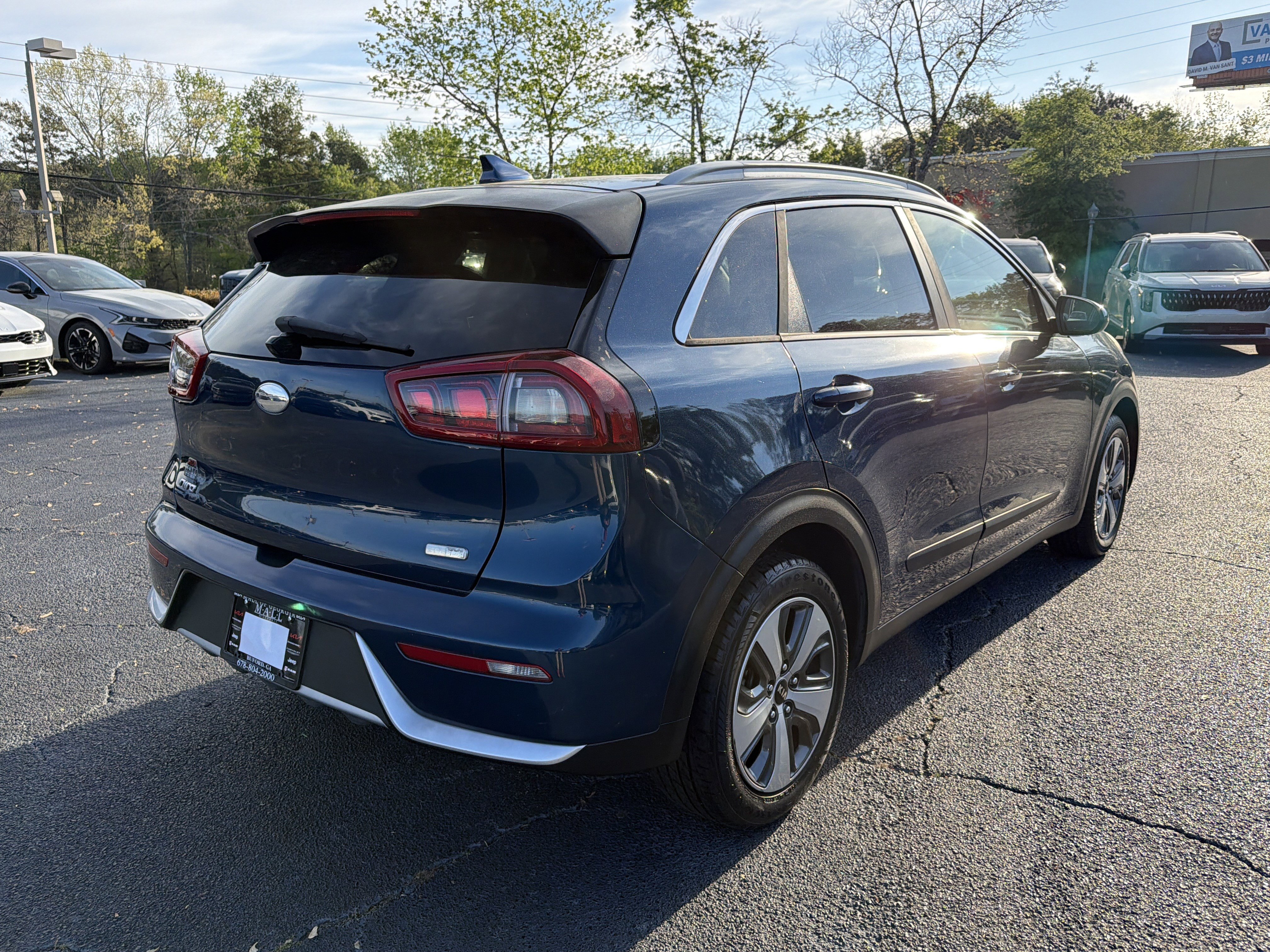 Used 2018 Kia Niro LX image 8