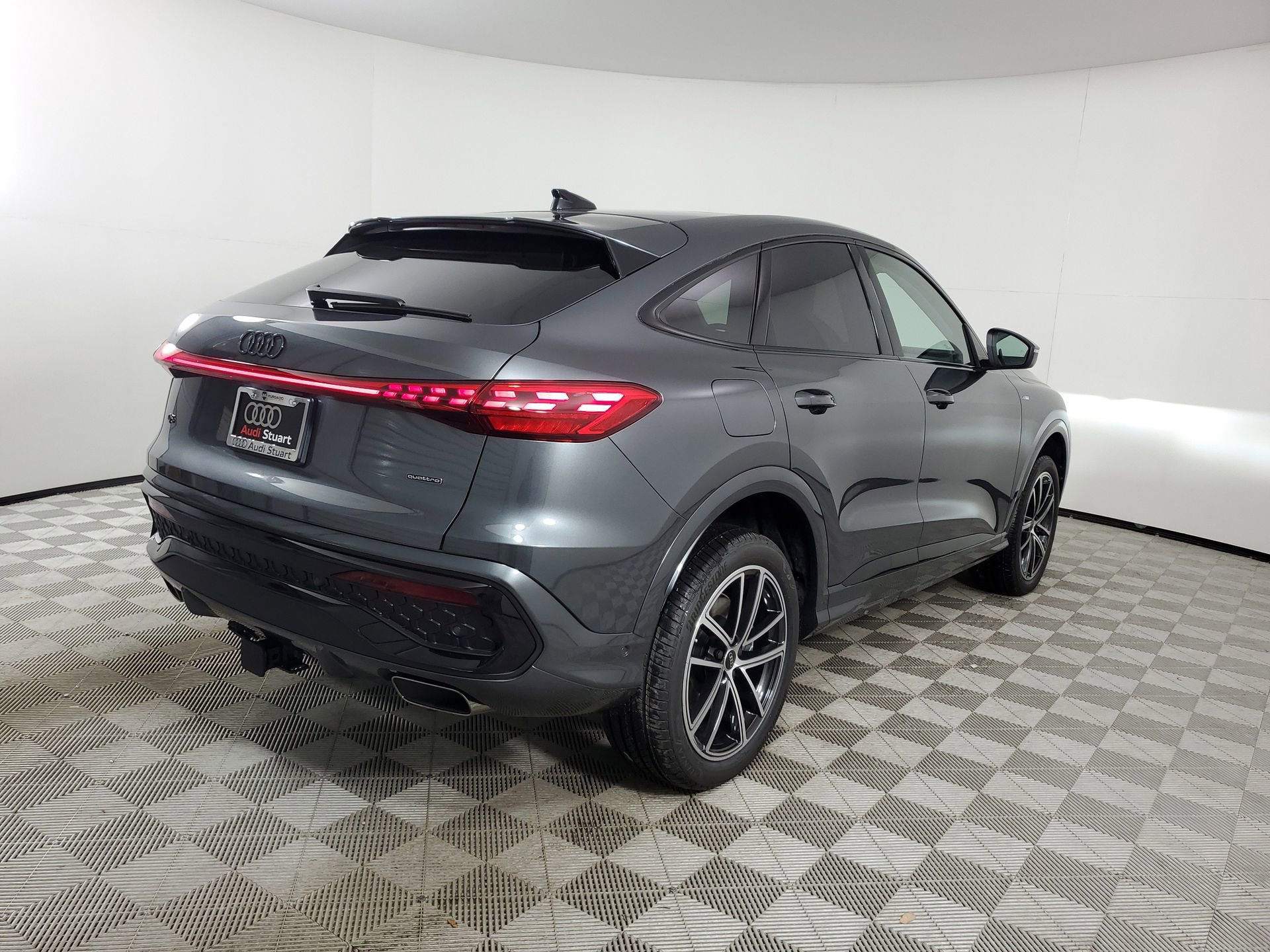 New 2026 Audi Q5 Premium Plus image 10