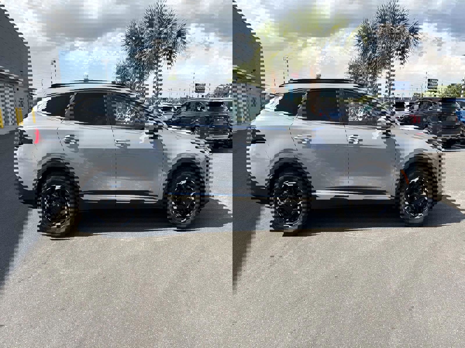 New 2026 Kia Sportage EX image 3