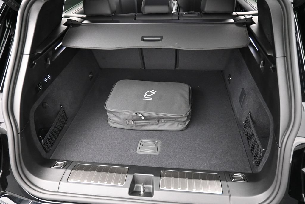 New 2026 Porsche Cayenne Turbo AWD/4WD image 32