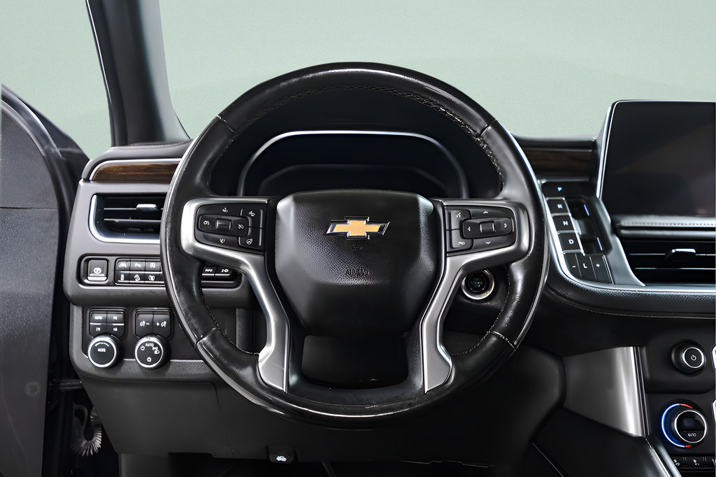 Used 2023 Chevrolet Suburban Premier AWD/4WD image 11