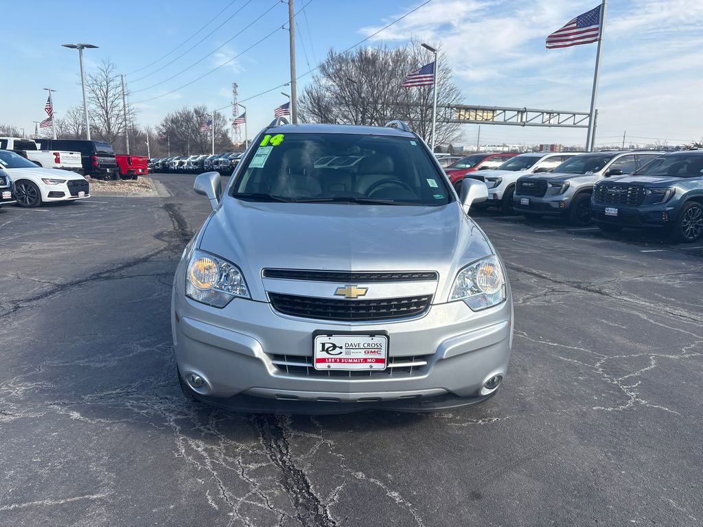 Used 2014 Chevrolet Captiva Sport LT w/ Convenience Package image 2