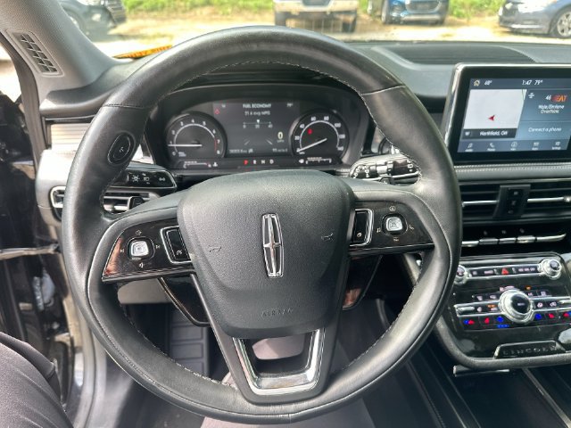 Used 2022 Lincoln Corsair AWD w/ Premium Package image 22