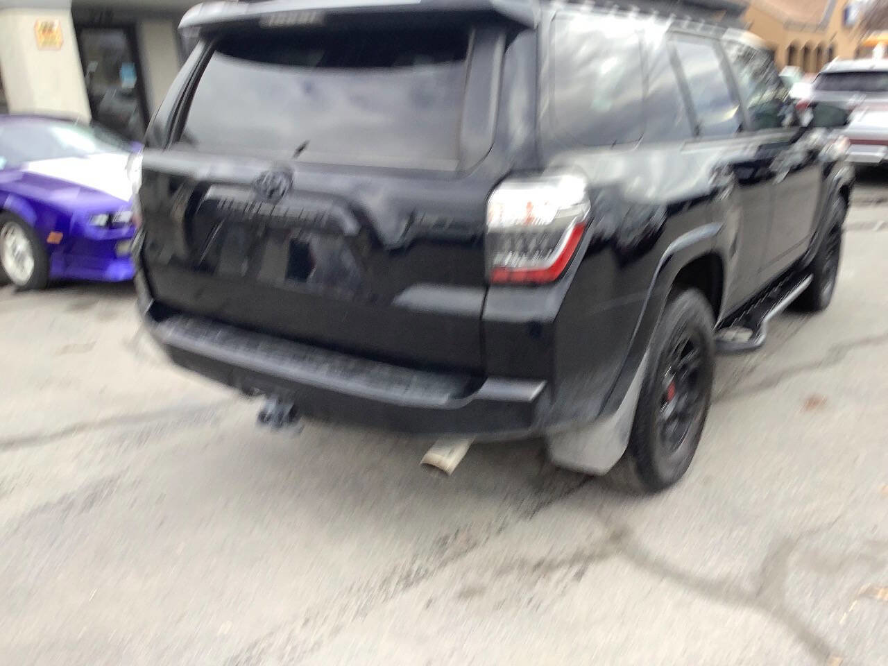 Used 2021 Toyota 4Runner Venture w/ Moonroof Package AWD/4WD image 8