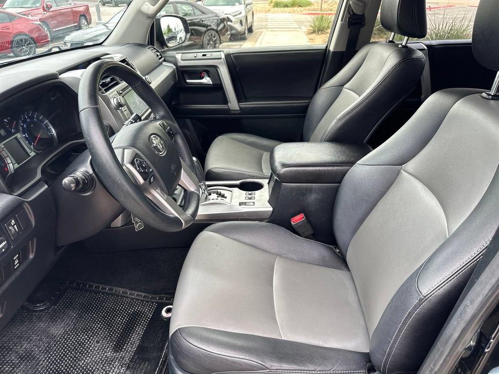 Used 2018 Toyota 4Runner SR5 Premium AWD/4WD image 18