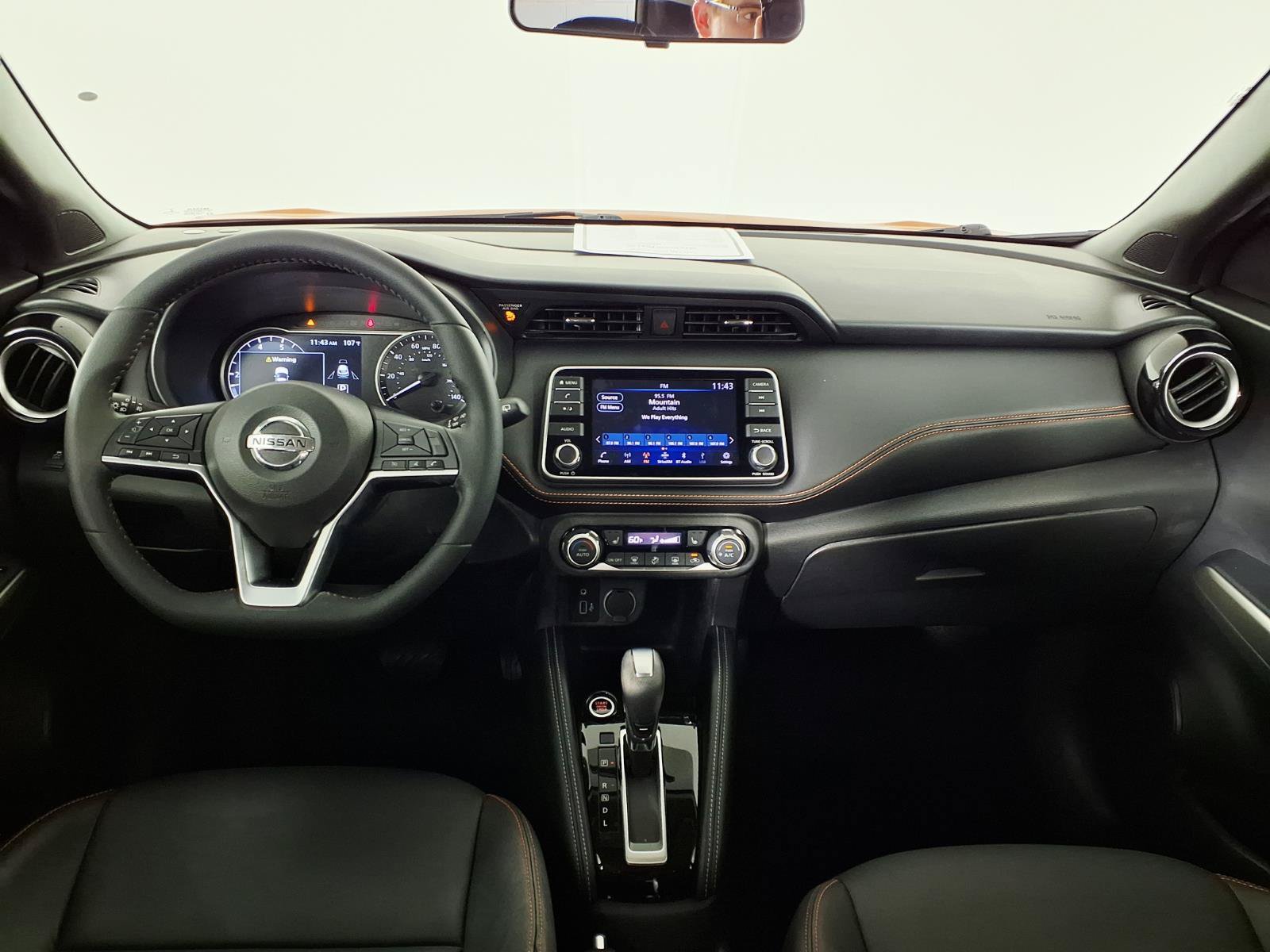 Used 2019 Nissan Kicks SR w/ SR Premium Package FWD image 14