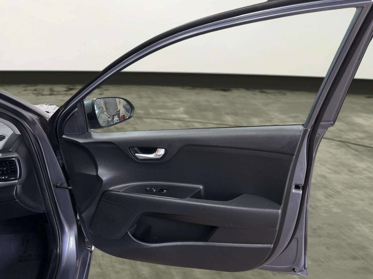 Used 2020 Kia Rio S image 19