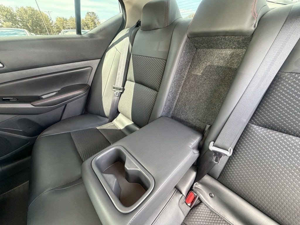 Used 2023 Nissan Altima 2.5 SR AWD/4WD image 26