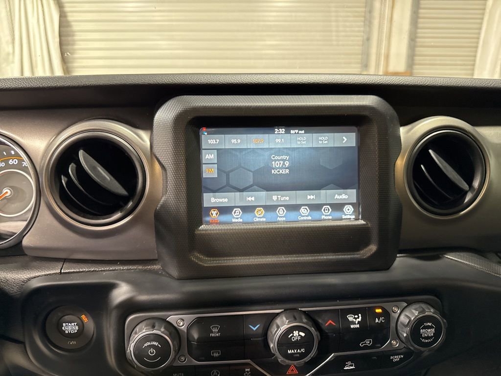 Used 2023 Jeep Gladiator Sport AWD/4WD image 32