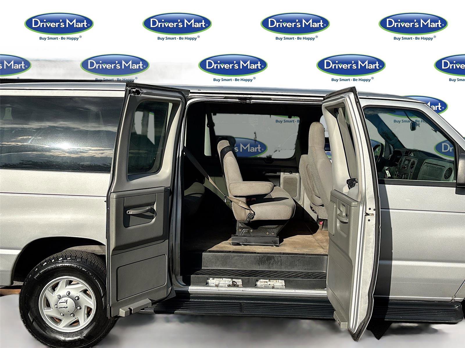 Used 2013 Ford E-350 and Econoline 350 XLT image 29