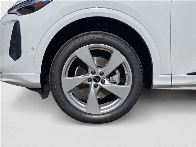 New 2025 Audi Q5 Premium Plus w/ Premium Plus image 9
