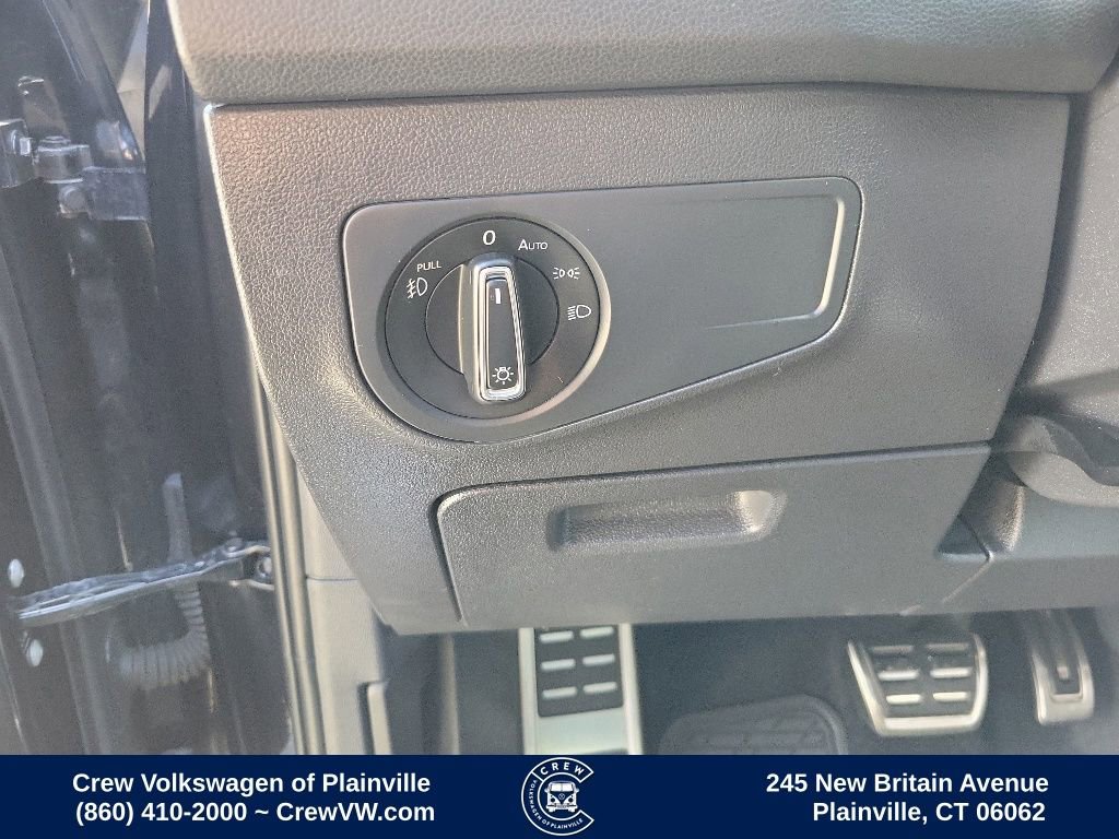 Used 2020 Volkswagen Tiguan SEL Premium R-Line w/ 3rd Row Seat Package AWD/4WD image 40