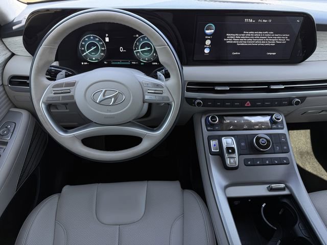 Used 2025 Hyundai Palisade Calligraphy image 11