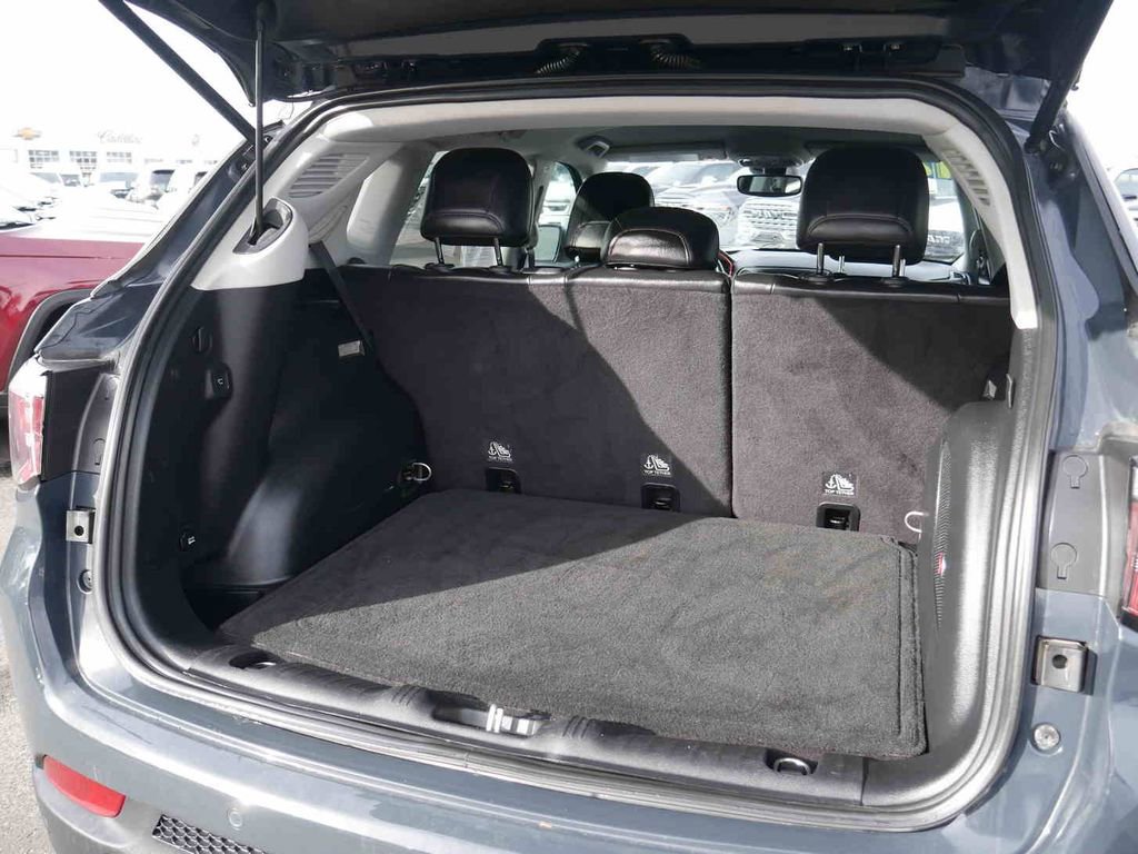 Used 2018 Jeep Compass Trailhawk w/ Leather Interior Group image 10