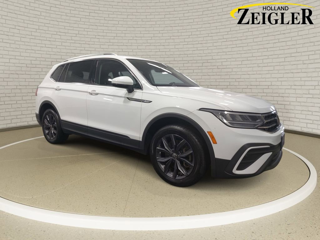 Used 2022 Volkswagen Tiguan SE image 3