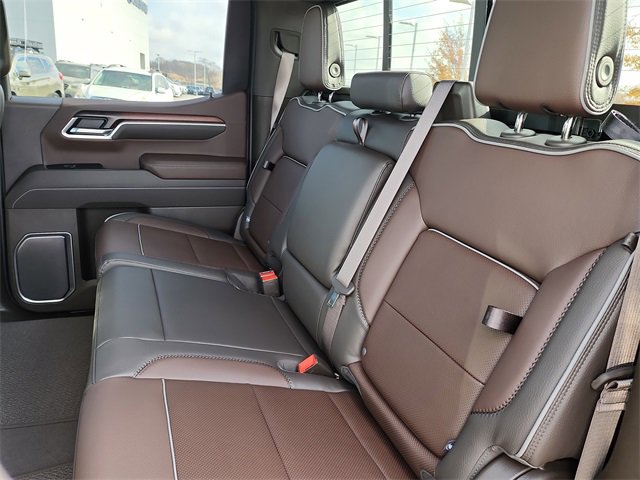 New 2026 GMC Sierra 1500 Denali w/ Denali Reserve Package image 18