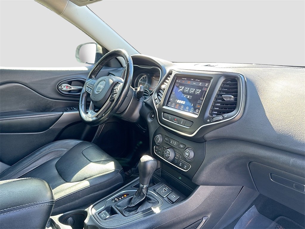 Used 2021 Jeep Cherokee Latitude Lux w/ Comfort/Convenience Group image 27