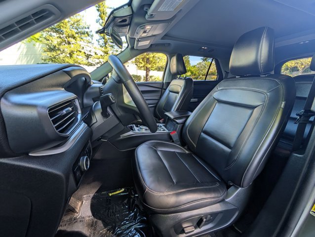 Used 2023 Ford Explorer XLT w/ Equipment Group 202A image 11