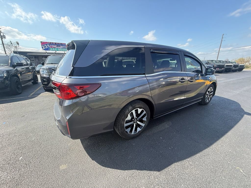 Used 2025 Honda Odyssey EX-L image 3
