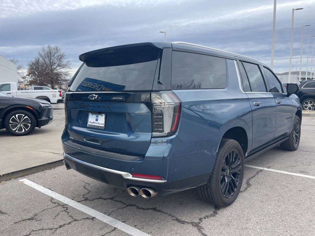 New 2025 Chevrolet Suburban Premier image 3