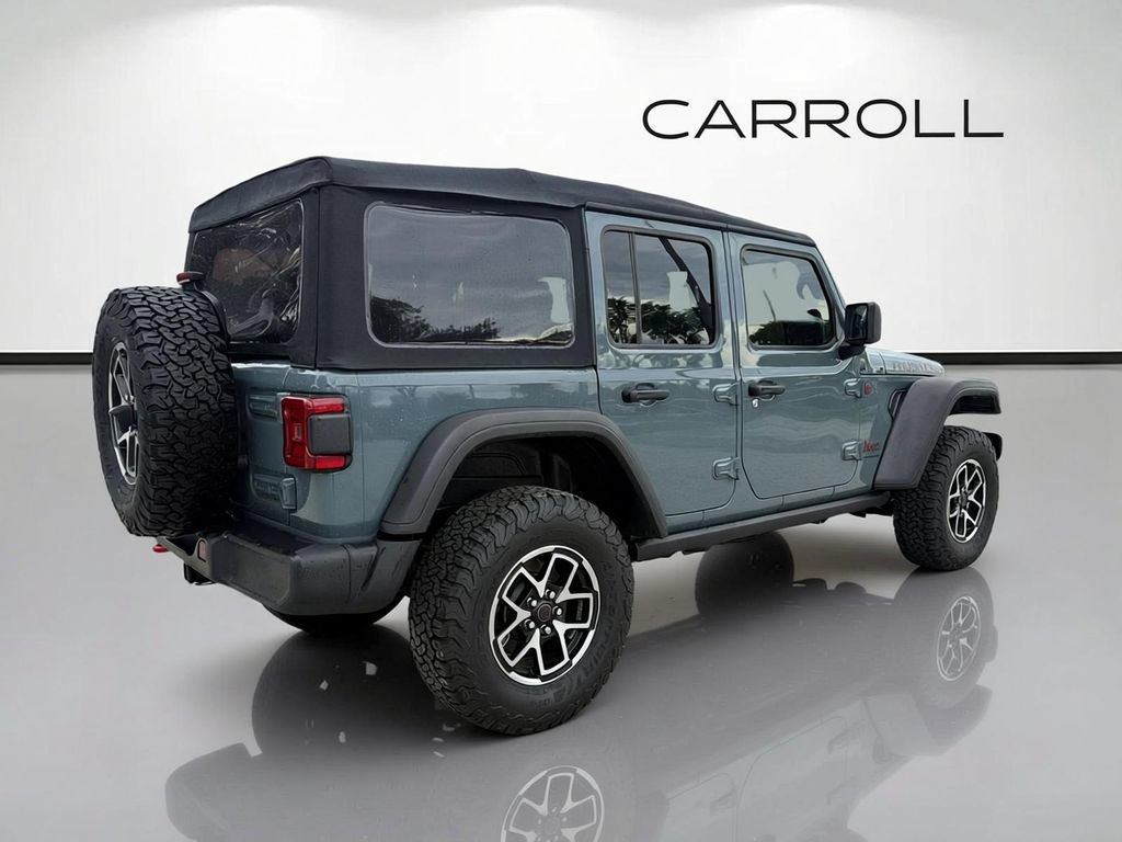 Used 2024 Jeep Wrangler Unlimited Rubicon AWD/4WD image 3