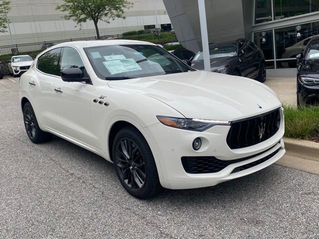 Used 2024 Maserati Levante GT Ultima image 2